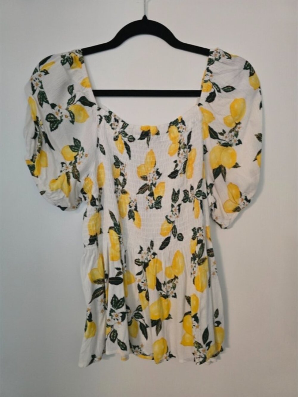 White Top with Yellow Lemon & Green Leaf Print